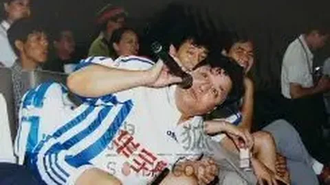 “[图]国安与申花2-2握手言和，法比奥助阵路易斯乌龙球引关注”